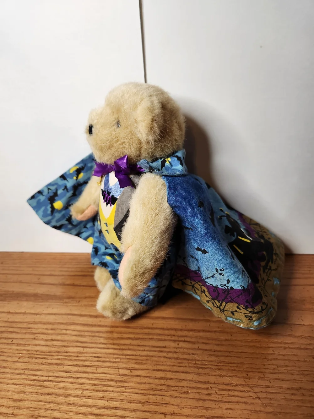 VTG  Muffy Vanderbear  COUNTESS Muffula Vampire plush.